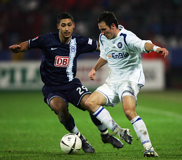 完成3年续 完成3年续